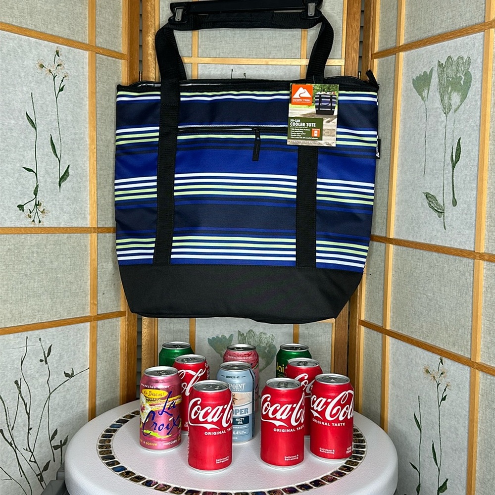 NWT OZARK TRAIL OUTDOOR EQUIPMENT 50 CAN COOLER TOTE